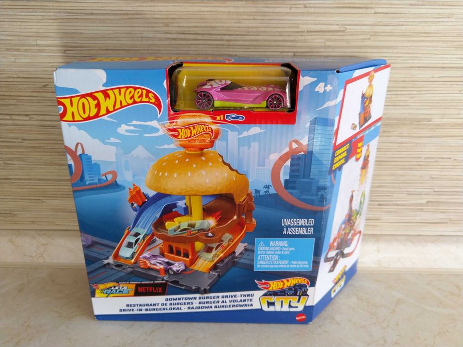 HIT Hot wheels rajdowa burgerownia HW + autko KURIER