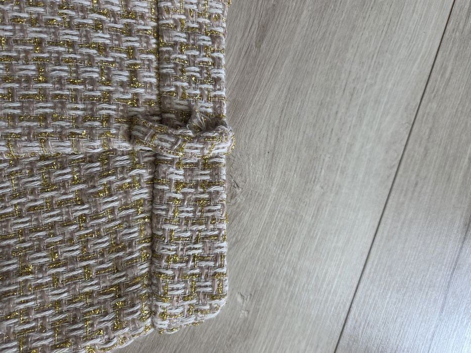 Spódniczko- spodenki ze złotą nitką S