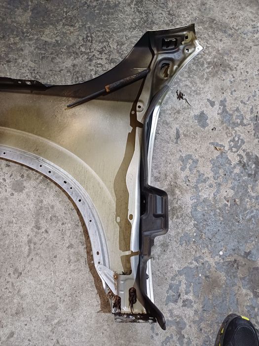 Крыло Volvo XC90 правое детали кузова/разборка