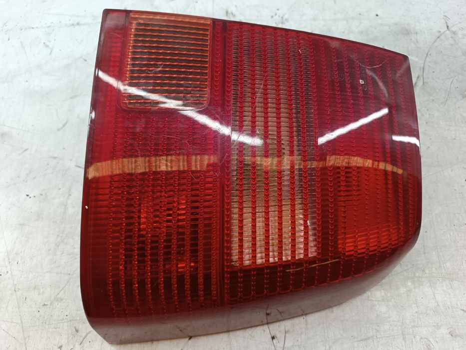 Farolim Stop Direito - VOLKSWAGEN Passat (3B2) | 96 - 01