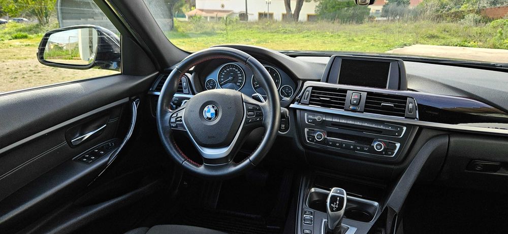 BMW 320d Touring SportLine Auto Nacional