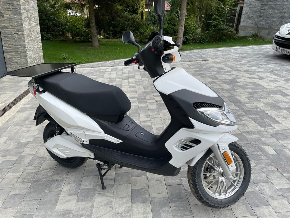 Skuter elektryczny - Wynajem Glovo, pyszne.pl, uber Eats,