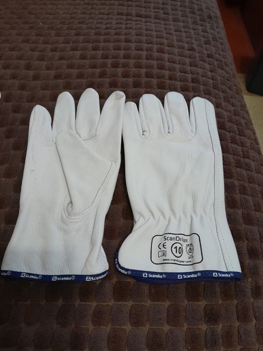 Продам перчатки Scandia