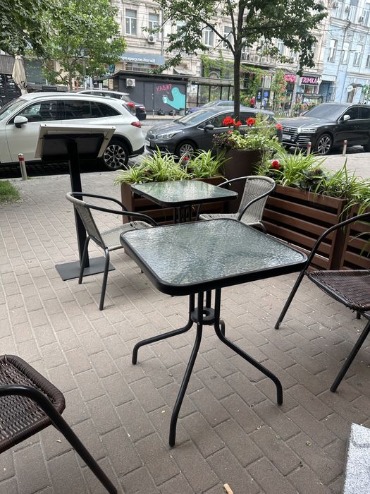 Скляний стіл для балкону або тераси 60*60