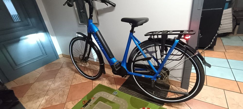 Rower elektryczny Gazelle Grenoble C8 2024 rok
