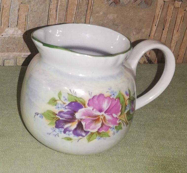 Продам  Молочник і цукерницю виготовлені в радянські часи виготовлені