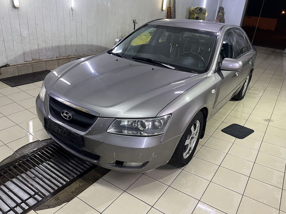 Hyundai Sonata 2008 год 2.0 турбо дизель коробка автомат, на полном ходу в хорошем состоянии ЕВРО БЛЯХА, есть укр доки для военных,без глупых вопросов!