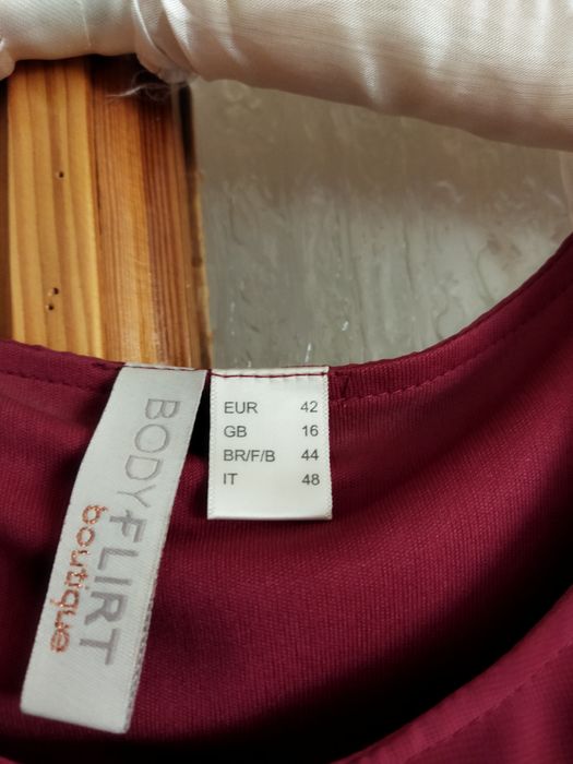 Sukienka szyfonową rozm.42