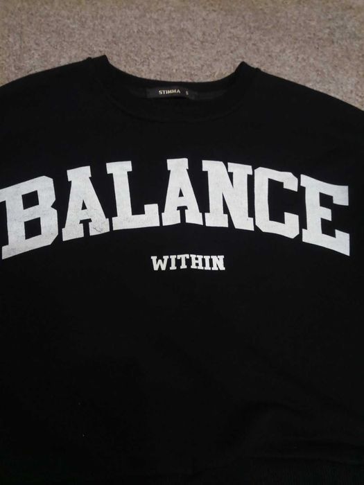 Стильный свитшот женский топик BALANCE