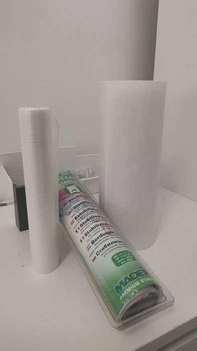 Máquina de Coser e Bordar HUSQVARNA VIKING JADE35