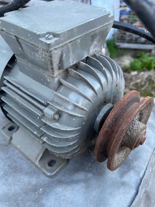 Silnik elektryczny 3 fazy, 6,7 kW