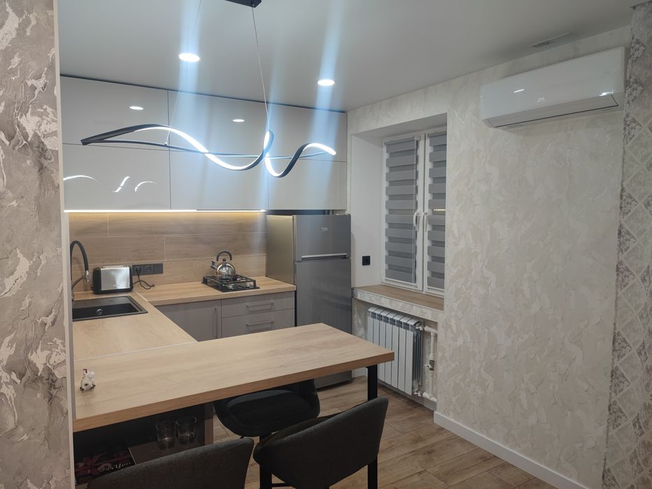 ЦЕНТР! Сучасна квартира-студія люкс подобово, ЕКОФЛО