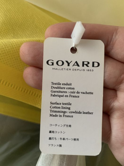 Mala mulher bege grande