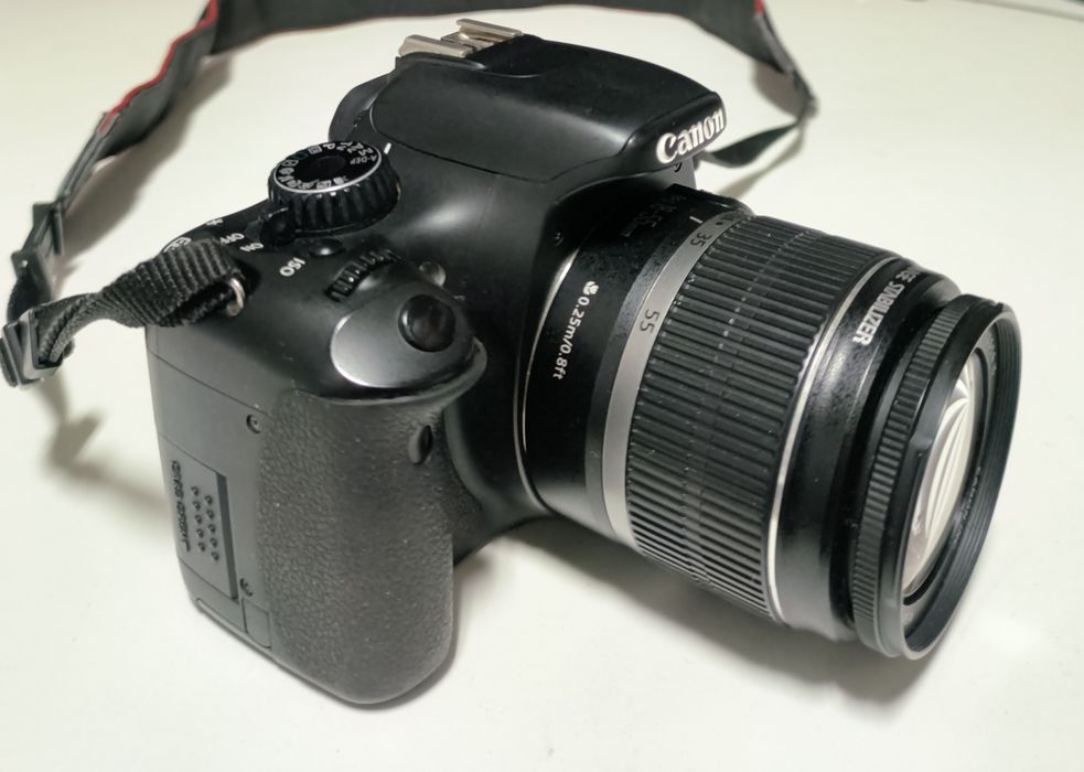 Câmera Canon 1200D ( 550D/T2i )+lente 18-55 +32gb +Embalagem