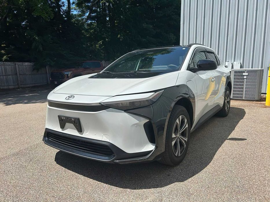 Toyota bZ4X Limited      2024