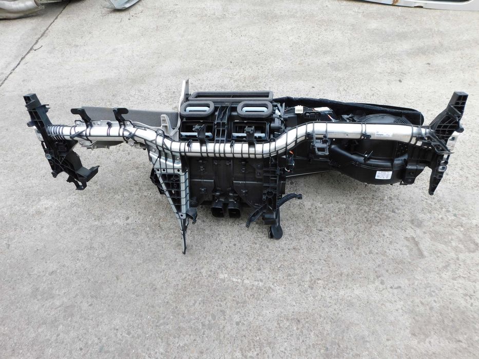 Mercedes GLC w254 nagrzewnica stelaż Europa Idealna OEM