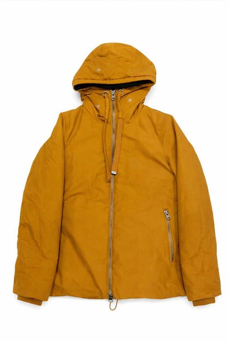 Зимова жіноча куртка zara