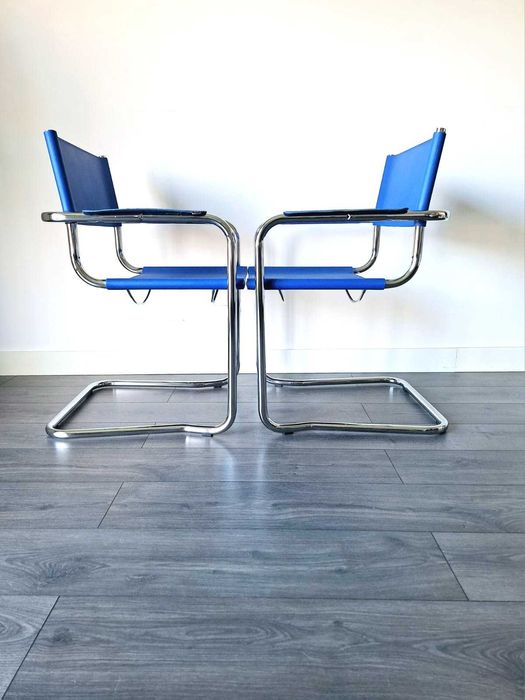 PAR DE CADEIRAS DE BRAÇOS CANTILEVER ESTILO BAUHAUS