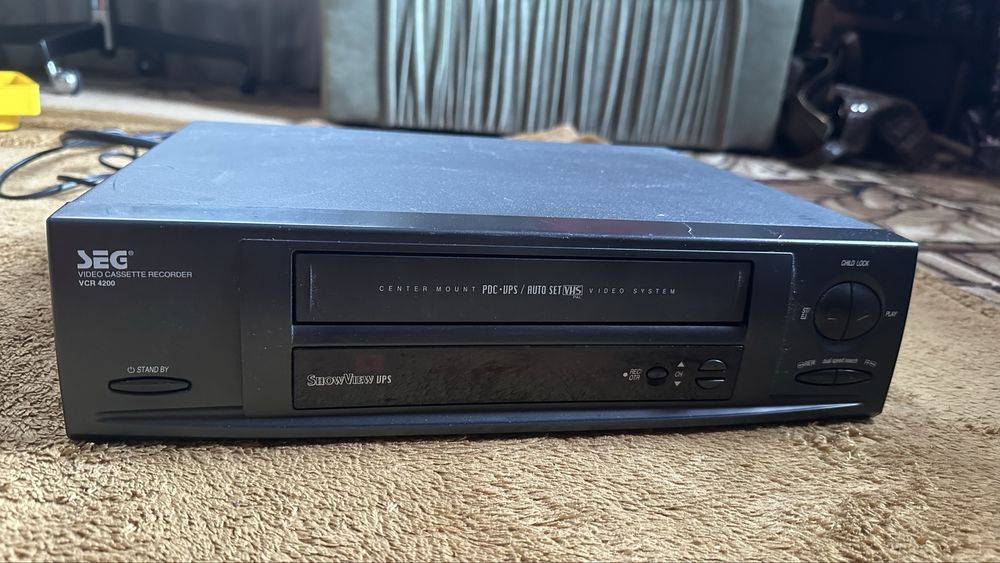 Відеомагнітофон SEG VCR-4200