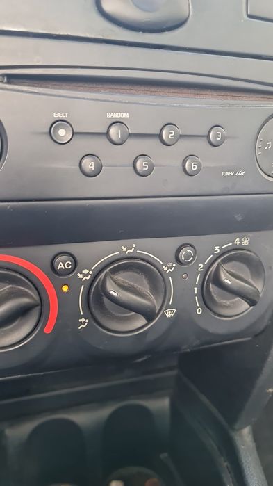 Renault Clio 1.2 a gasolina