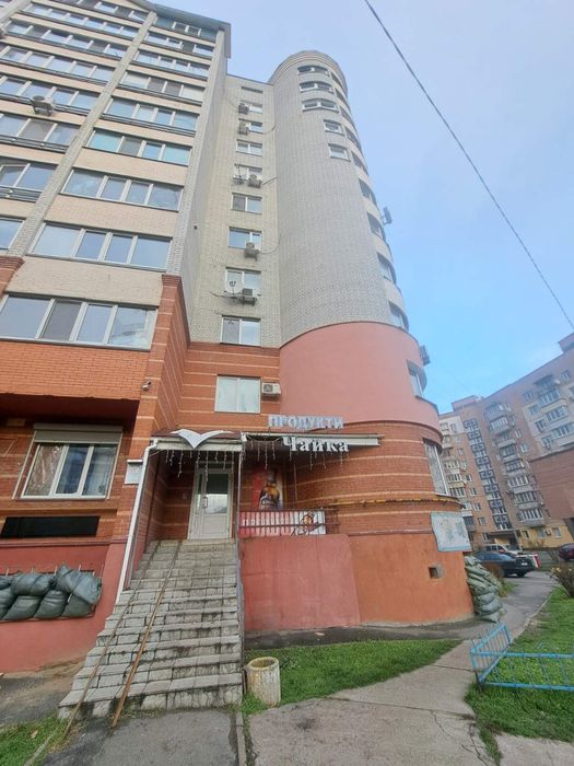 Оренда фасадного приміщення біля дороги Шолуденка, 6В, 73,7 м2.