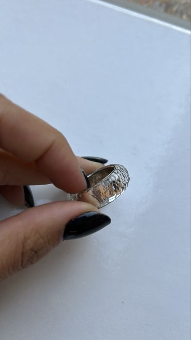 Anel Swarovski prateado com caixa original