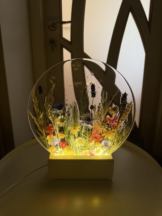 Светильник из смолы с сухоцветами и колосками Ночник из смолы Нічник