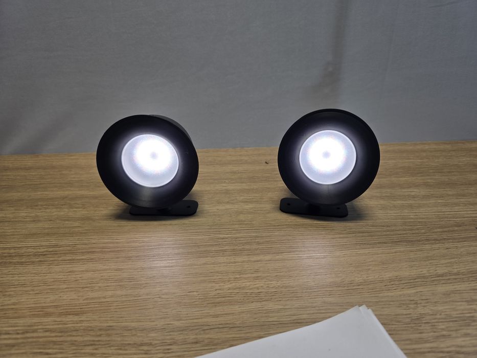 Zestaw bezprzewodowych lampek LED