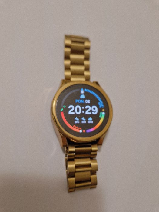 Galaxy Watch 4 40mm + 3 paski