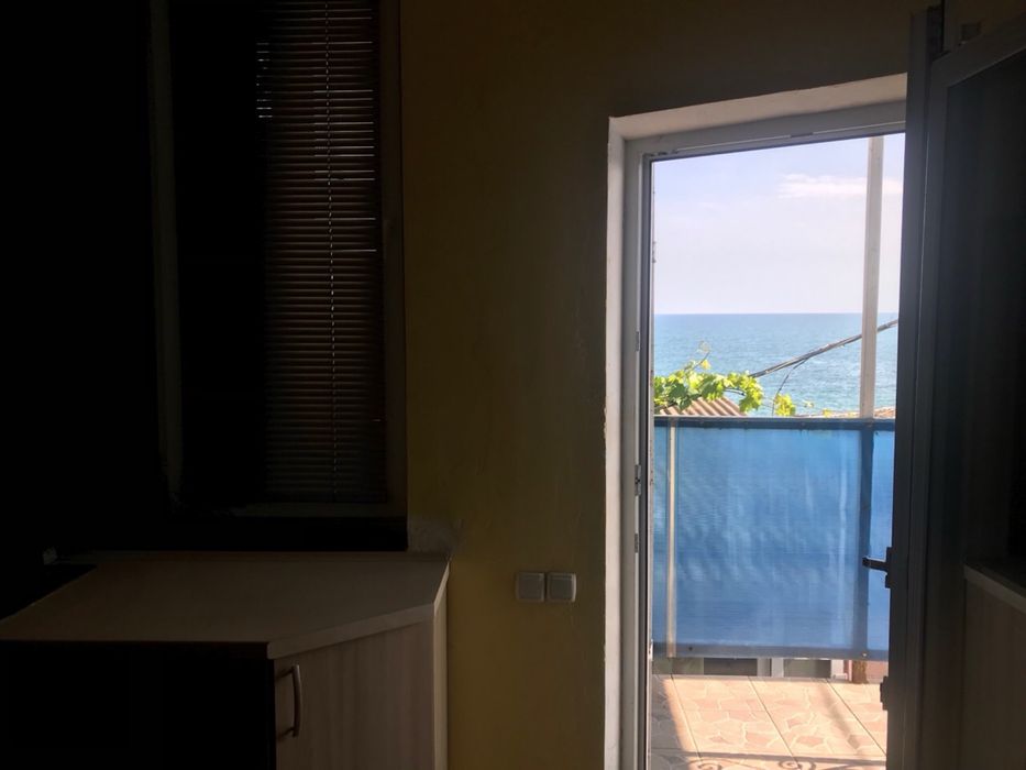 Домик (курень) 2 поверхи 50 м від моря(1 хвилина) ВІЛЬНО З 23.08