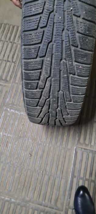 Продам зимнюю резину Nokian   hakkapelita r sport 225/60R18