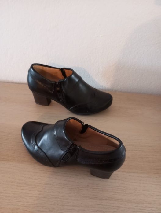 Sapatos Saltar Tamanho 37