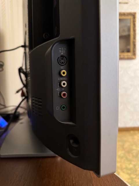 Телевизор SONY BRAVIA KDL-32S2020 Виробник  Іспанія