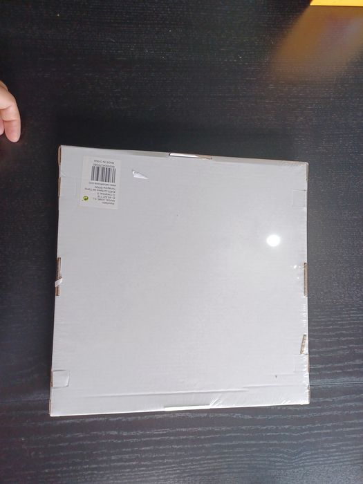 Vendo moldura para quatro fotos preta