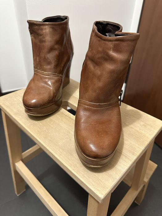 Buty na koturnie Wojas