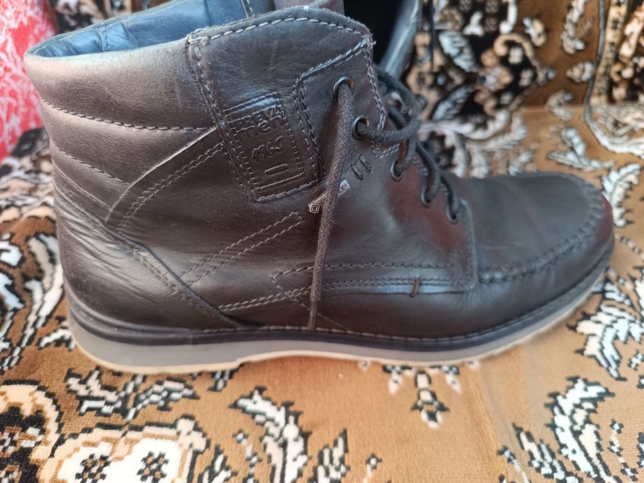Продам ботинки кожаные