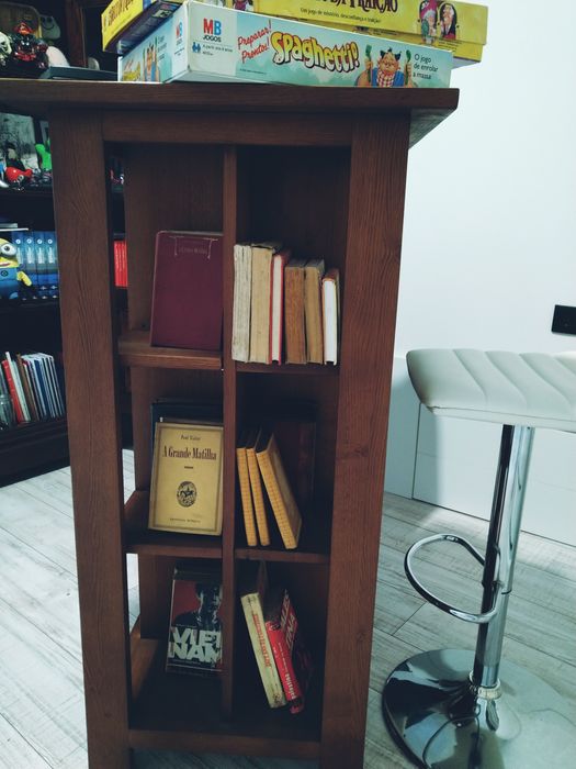 Móveis de sala completos c/ Biblioteca Vertical