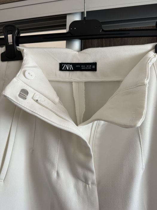 Жіночі класичні брюки Zara, розмір S, висока посадка