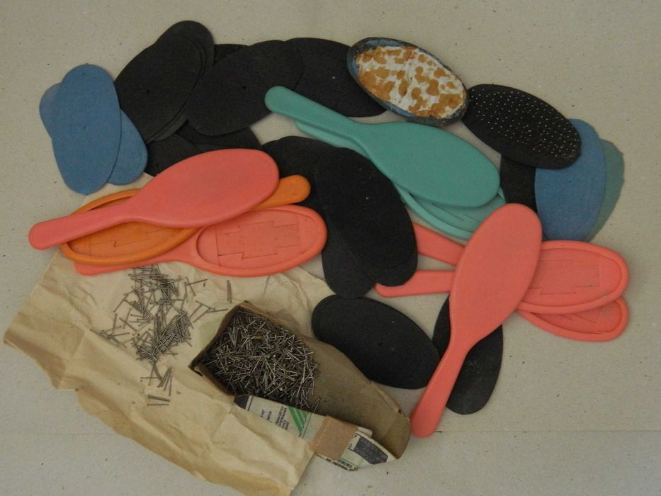 Детали для сборки массажных щеток-расчесок