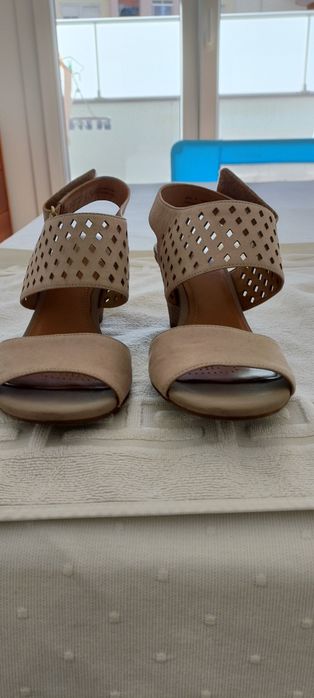 Sandálias da Clarks artisan