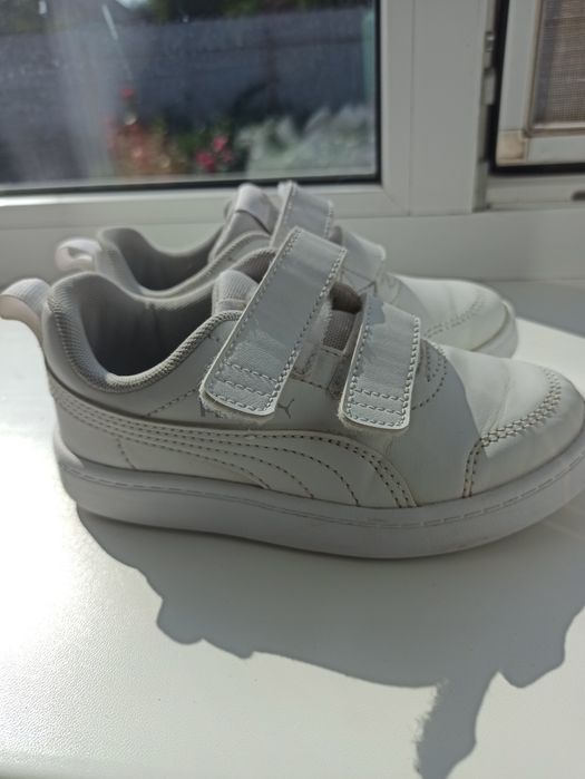 Дитячі кросівки для дівчинки PUMA