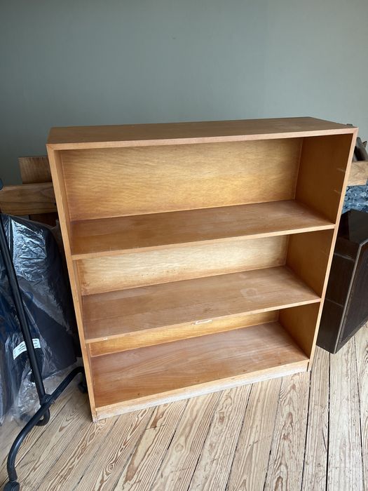 Estante madeira usada