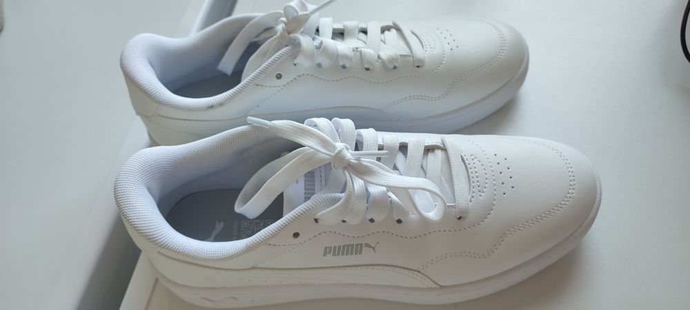 Buty damskie PUMA białe rozmiar 41