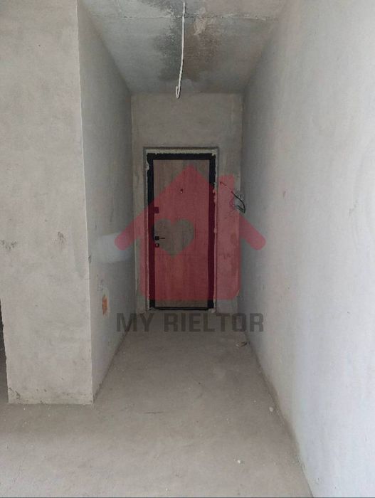 Продаж квартири з видом на Озеро!