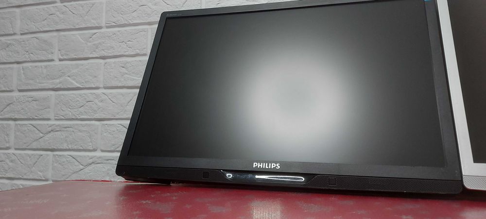 Монітор 22" Philips Brilliance 225B2  22" Philips Brilliance 220B2