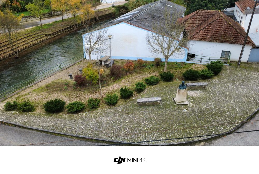 Fotógrafo com estúdio móvel