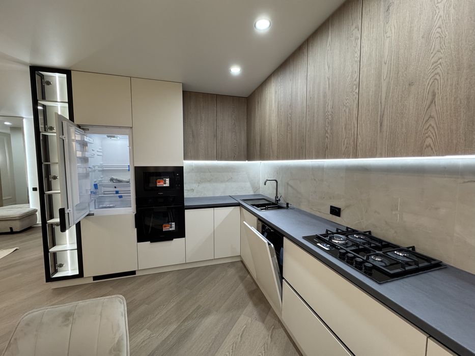 Продам 2 кімнатну із функцією 3 кімнатної у ЖК бізнес-класу із газом