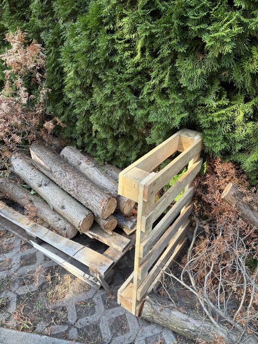 Palety i drewno oddam za darmo opał