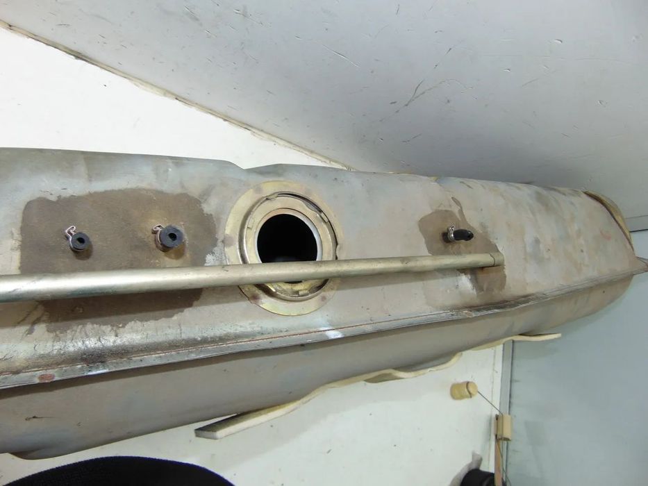 Renault 18 depósito gasolina