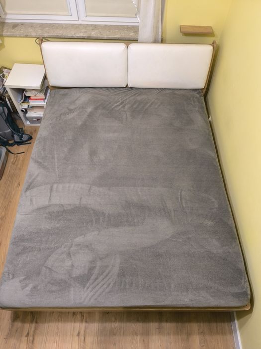 Łóżko z materacem 160x200